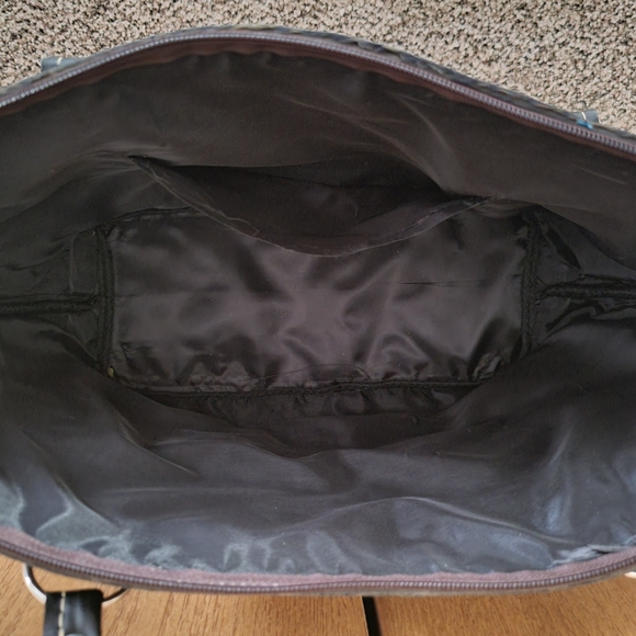 2- Handcrafted Tote Bags - Picture 6 of 11